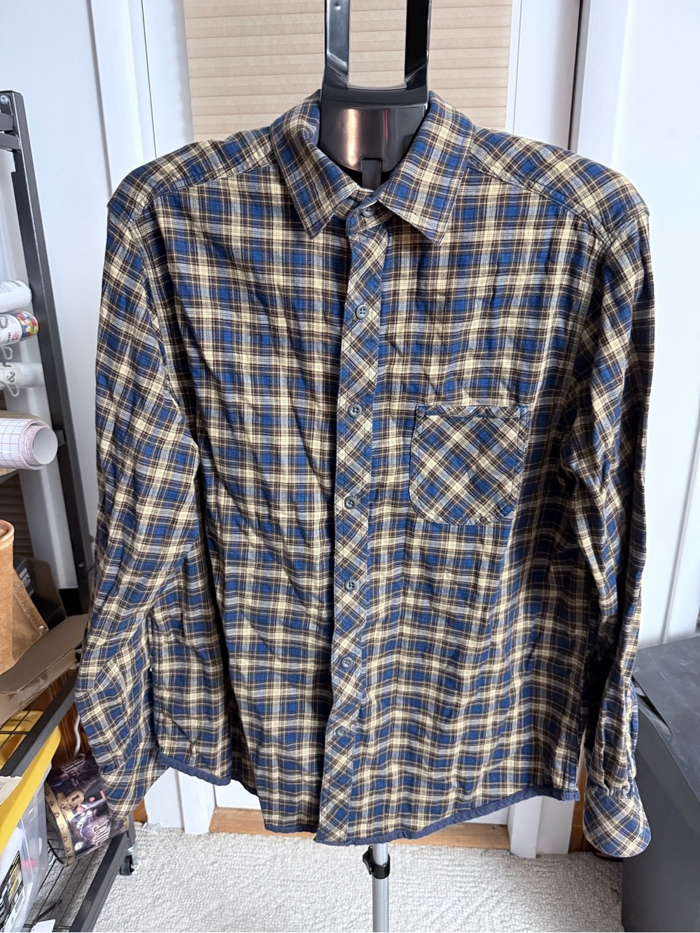 Black Brown 1826 flannel button-down L shirt navy blue & yellow tartan plaid